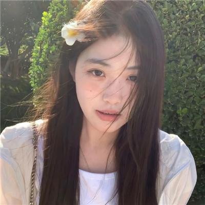 薰香花朵凛然绽放